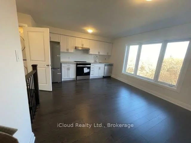 33, Wild Rose, Rustic, Toronto