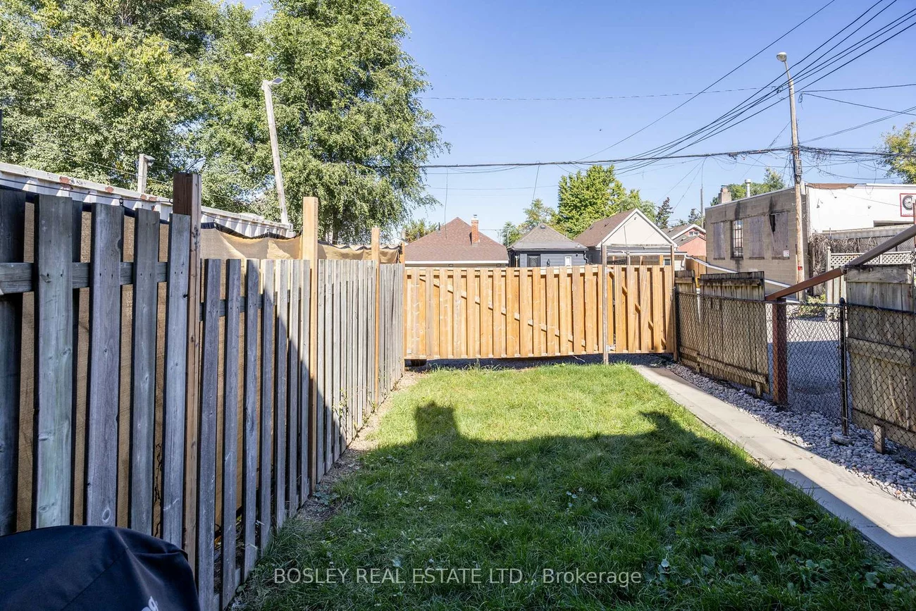 1007, Weston, Mount Dennis, Toronto