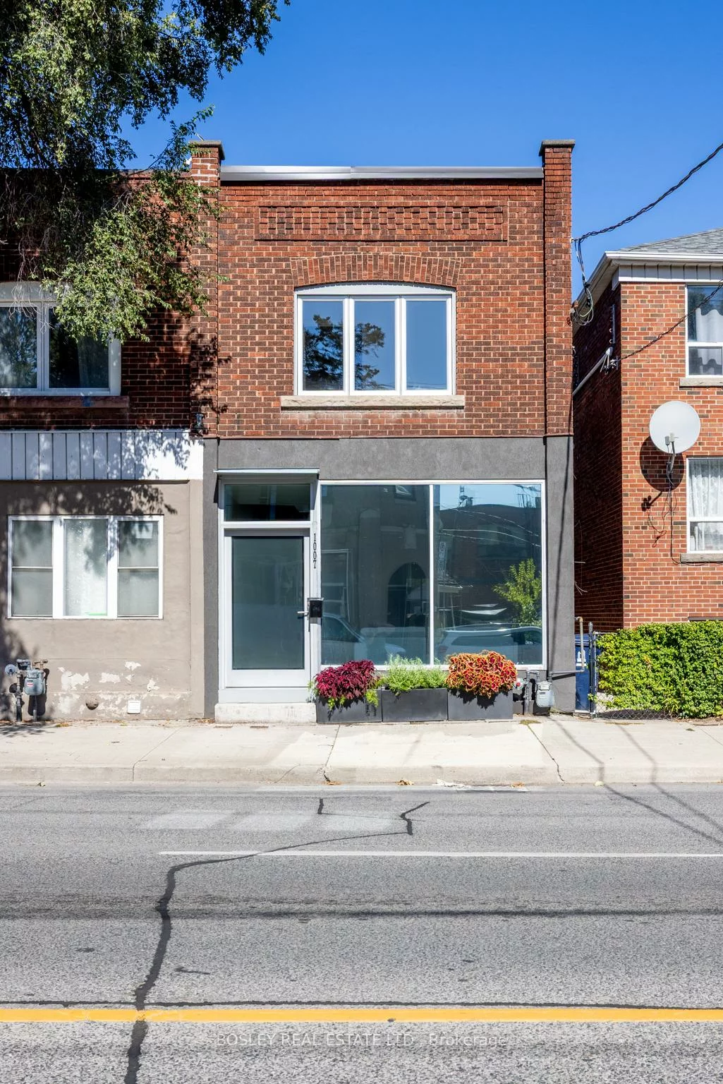 1007, Weston, Mount Dennis, Toronto