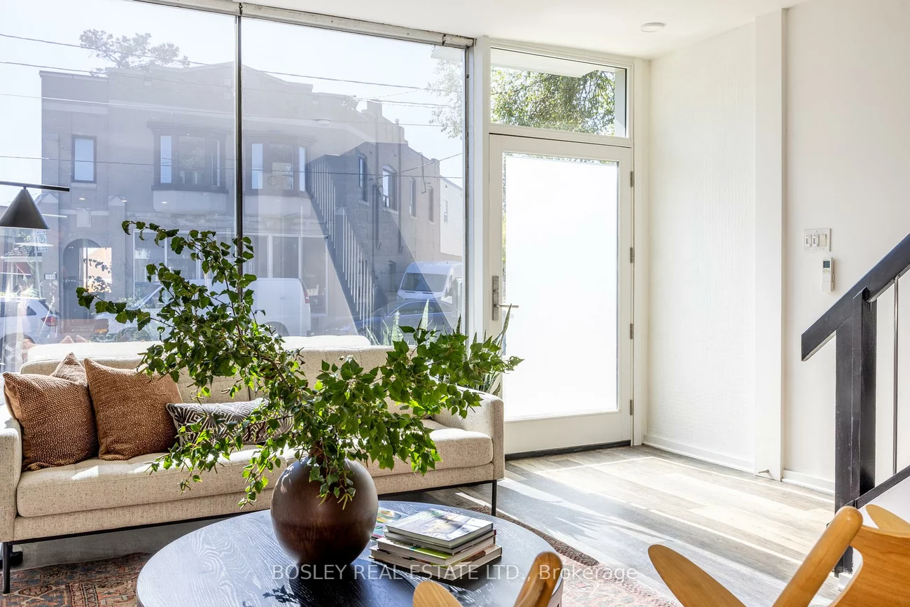 1007, Weston, Mount Dennis, Toronto