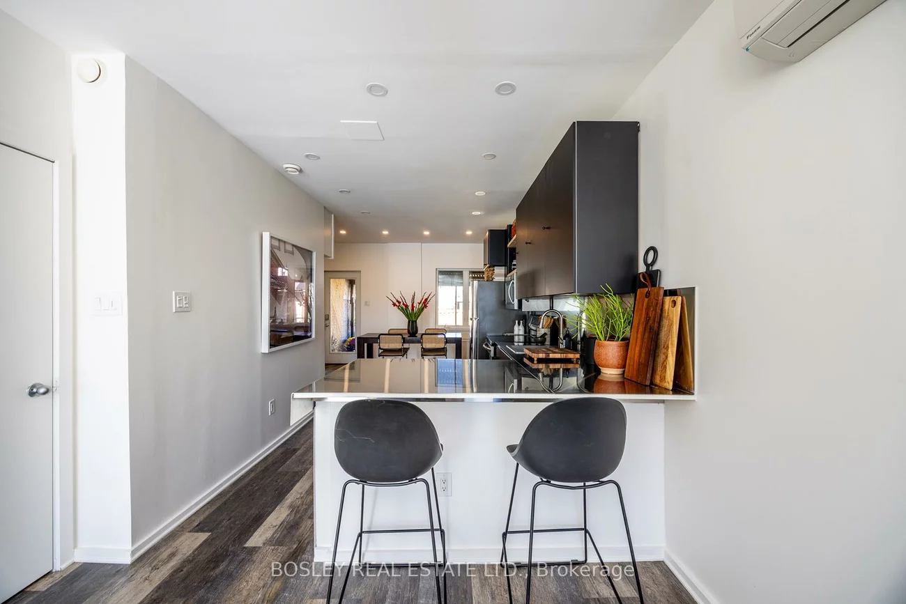 1007, Weston, Mount Dennis, Toronto