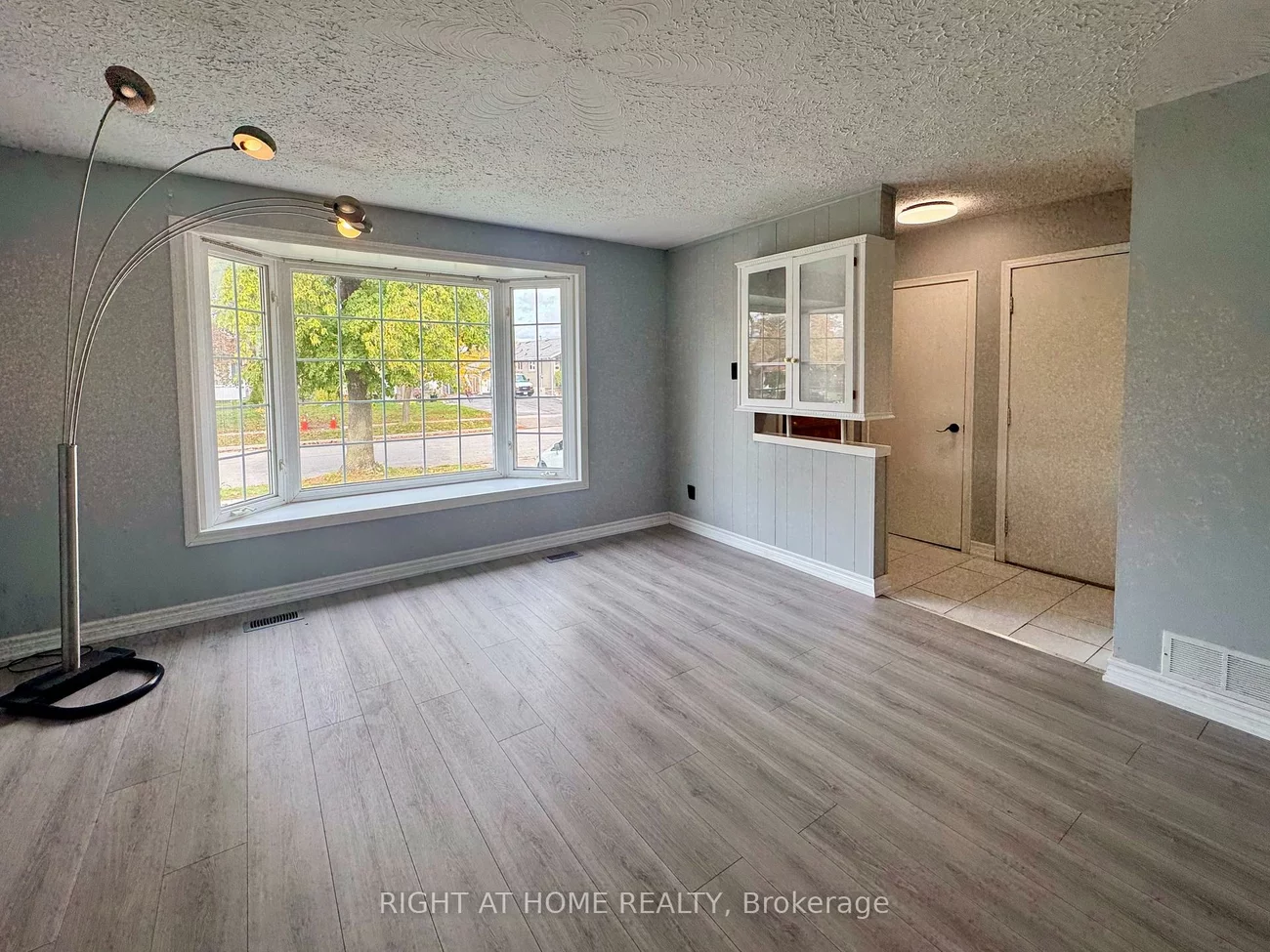 29, Monterrey, Thistletown-Beaumonde Heights, Toronto