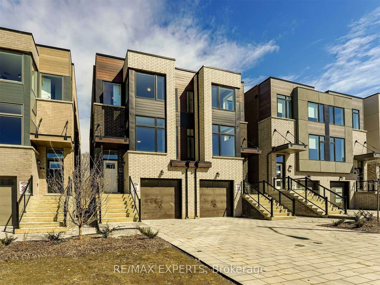 15, Wild Rose, Brookhaven-Amesbury, Toronto