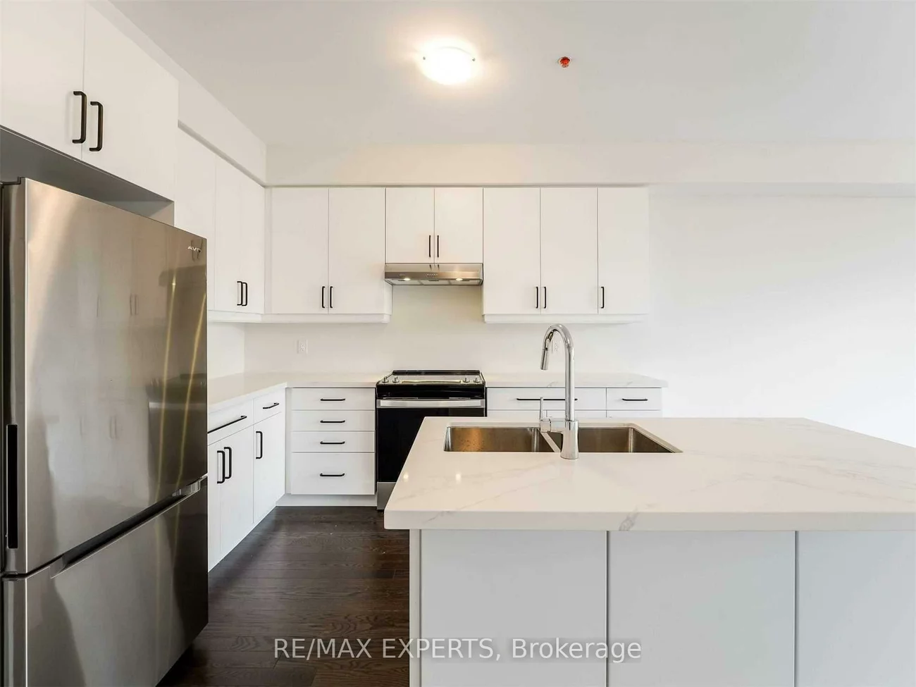 15, Wild Rose, Brookhaven-Amesbury, Toronto