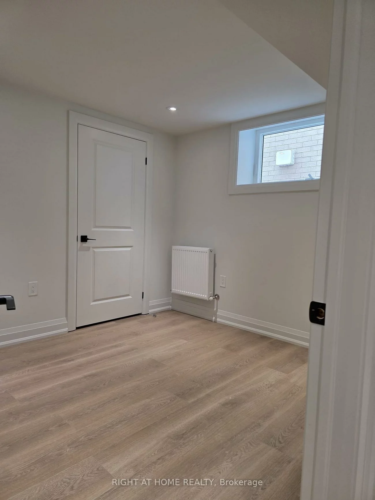 339, Ranee Ave, Yorkdale-Glen Park, Toronto