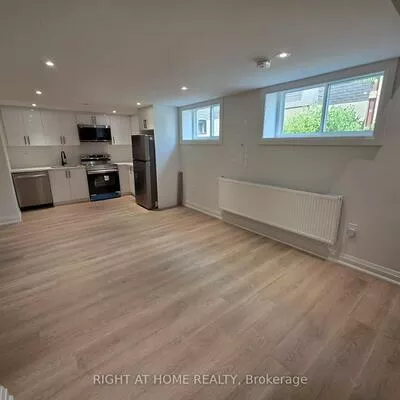 339, Ranee Ave, Yorkdale-Glen Park, Toronto