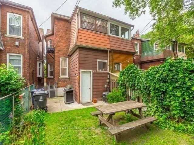 50, Galley, Roncesvalles, Toronto