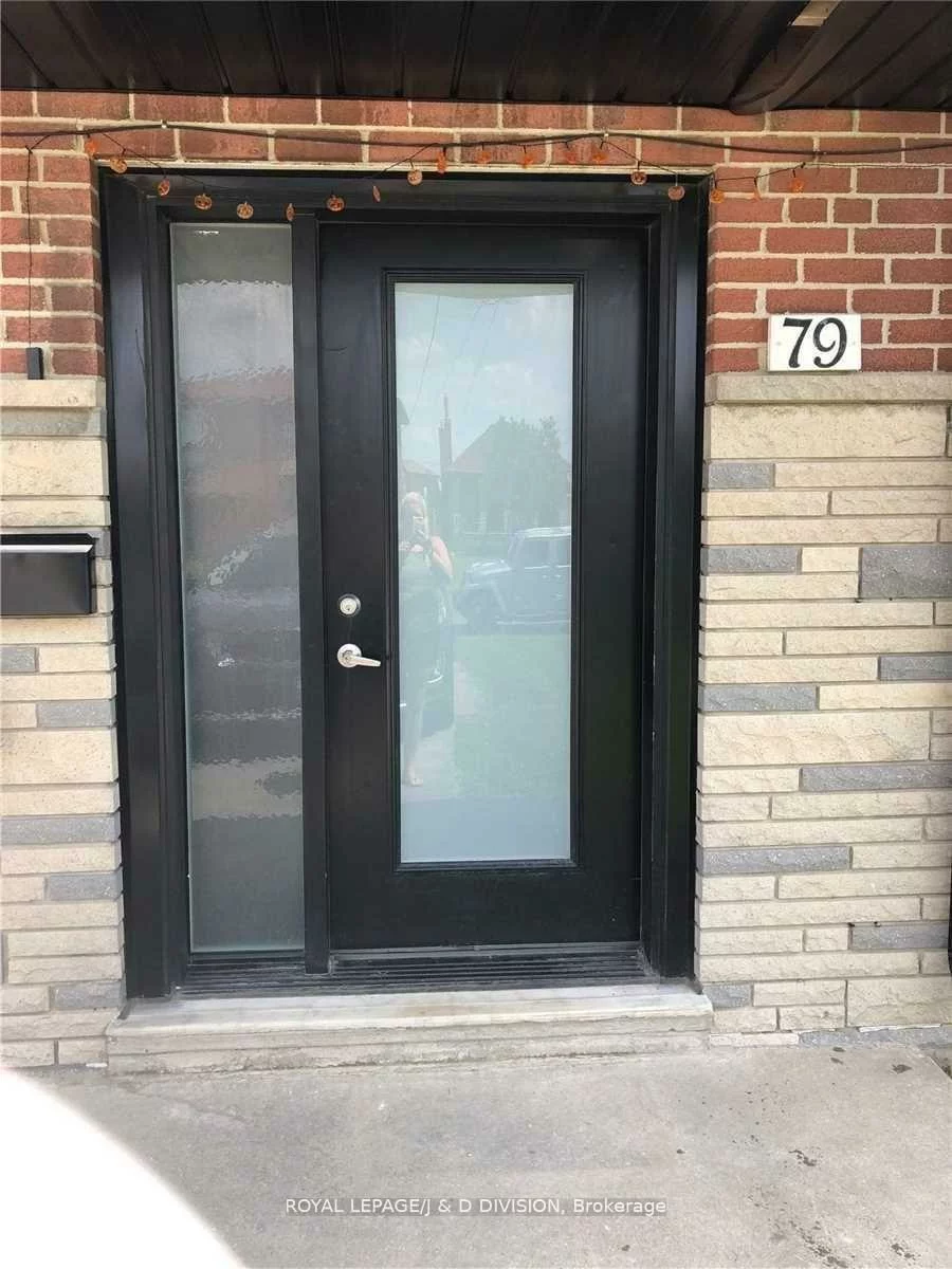 79, Powell, Downsview-Roding-CFB, Toronto