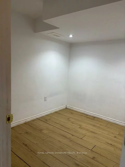 118, Redgrave, Willowridge-Martingrove-Richview, Toronto