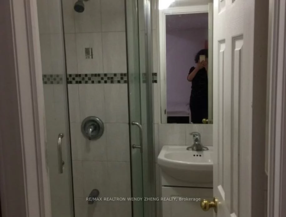 306, Cook, York University Heights, Toronto