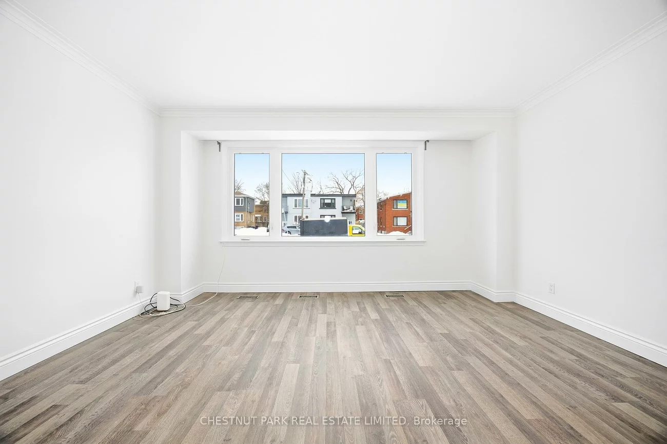 39, Penhurst, Stonegate-Queensway, Toronto