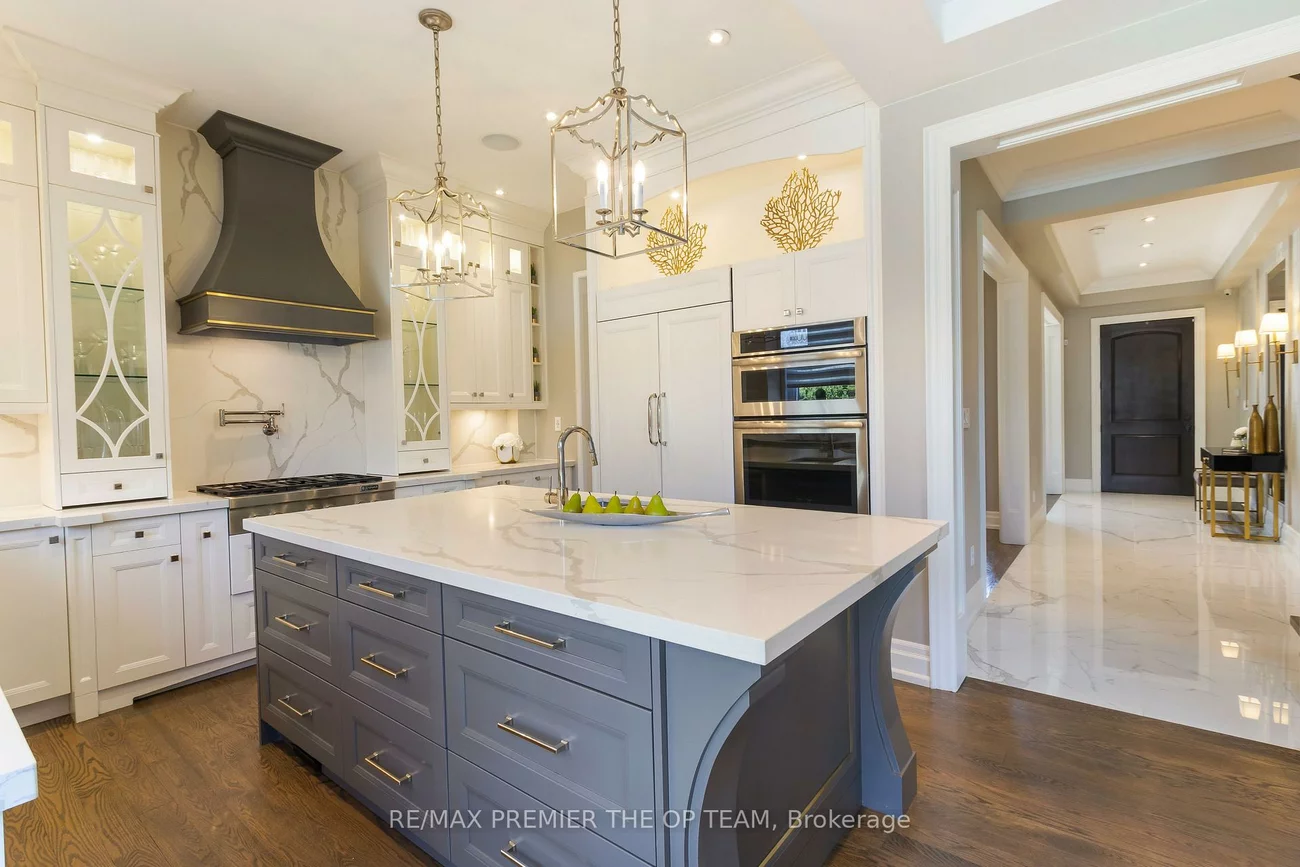 5, Storey, Eringate-Centennial-West Deane, Toronto