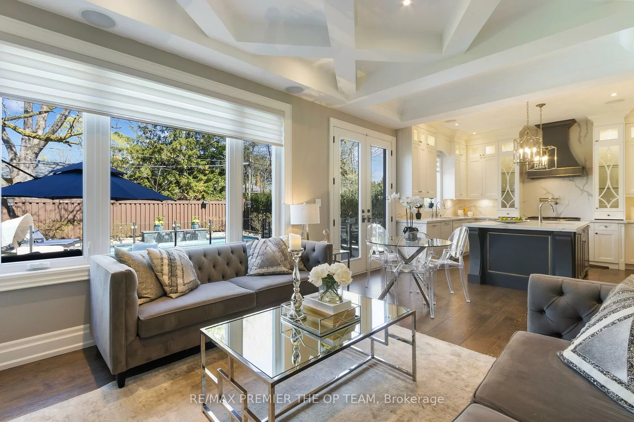5, Storey, Eringate-Centennial-West Deane, Toronto