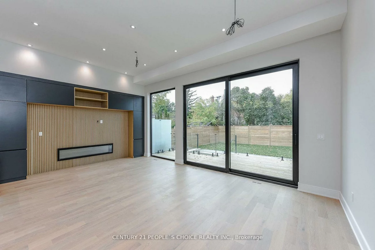 90, Twelfth, New Toronto, Toronto