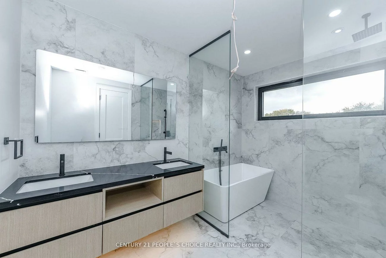 90, Twelfth, New Toronto, Toronto