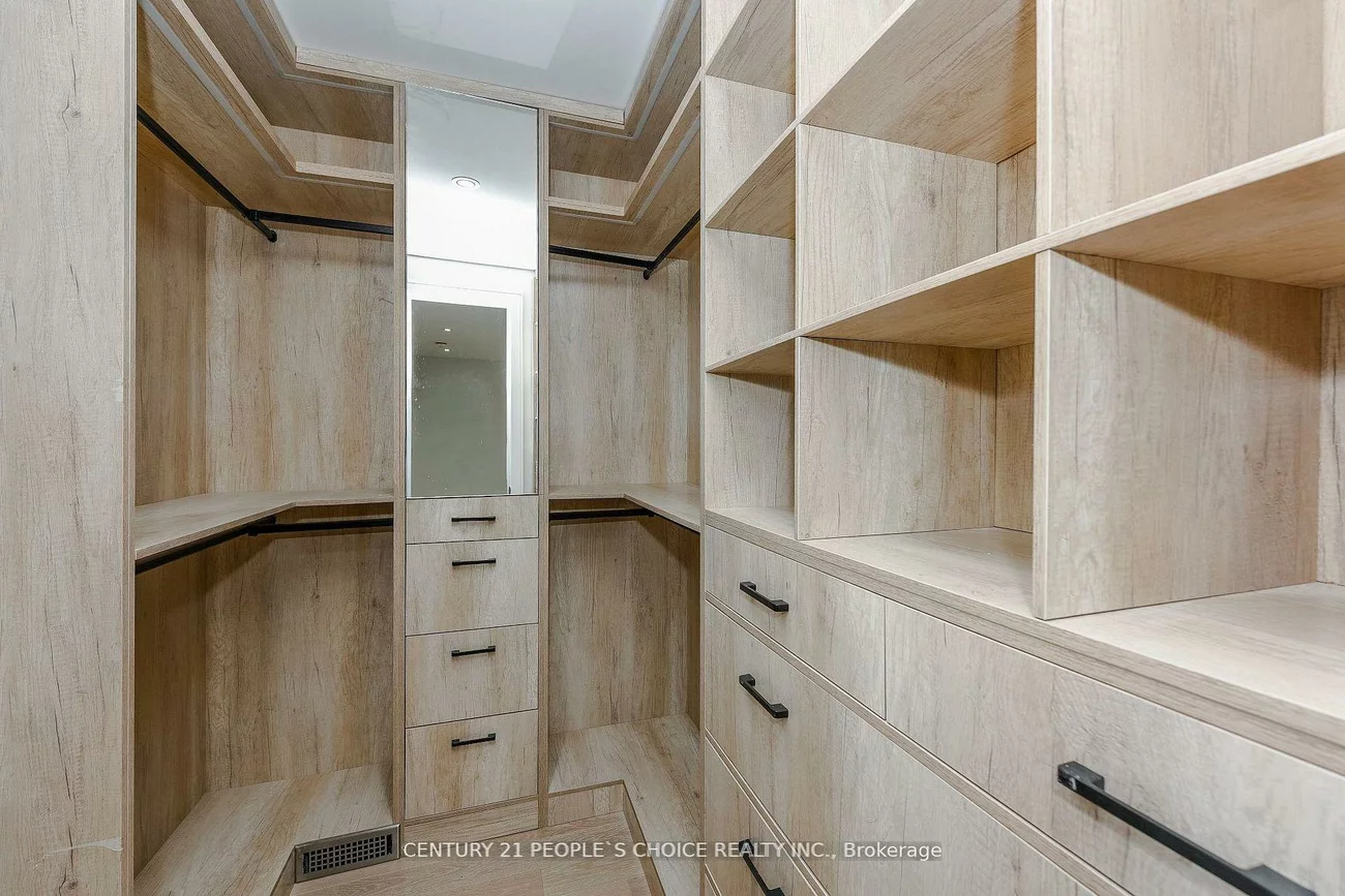 90, Twelfth, New Toronto, Toronto