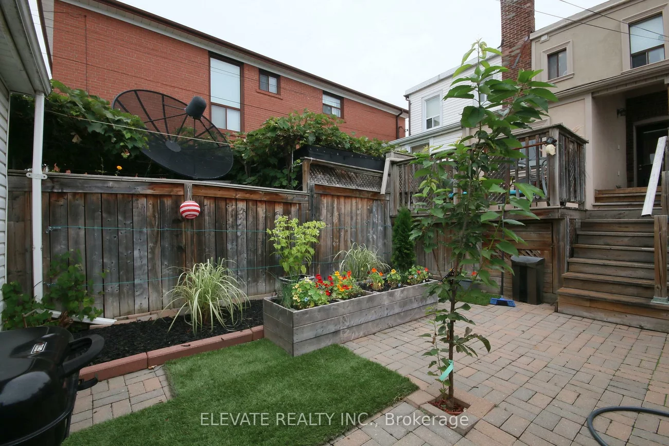 268, Silverthorn, Weston-Pellam Park, Toronto