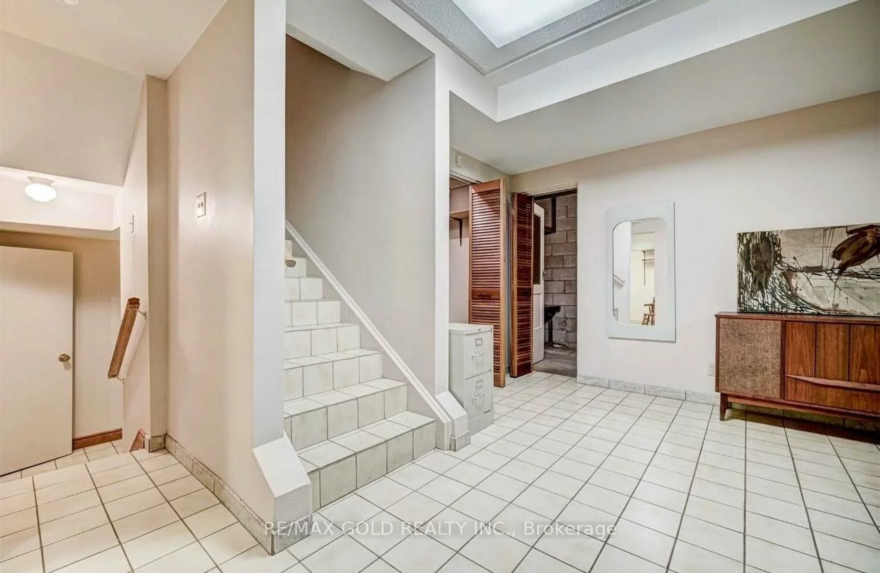 12, Kingsview, Kingsview Village-The Westway, Toronto