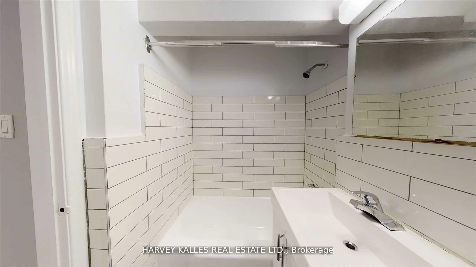 4, Greentree, Keelesdale-Eglinton West, Toronto