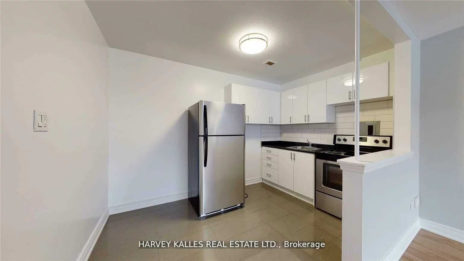 4, Greentree, Keelesdale-Eglinton West, Toronto