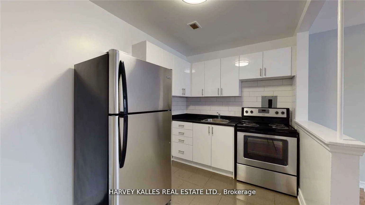 4, Greentree, Keelesdale-Eglinton West, Toronto
