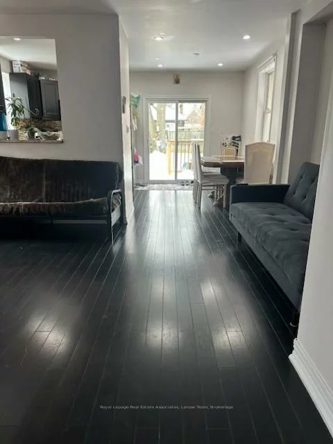 60, Ninth, New Toronto, Toronto