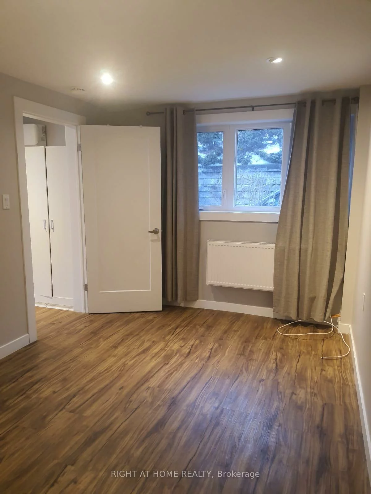 165, Berry, Stonegate-Queensway, Toronto