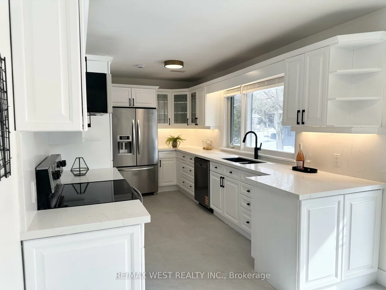 416, The Kingsway, Princess-Rosethorn, Toronto