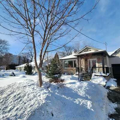 12, Wickford, Maple Leaf, Toronto