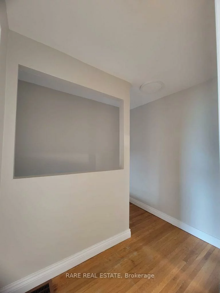 592, Marlee, Yorkdale-Glen Park, Toronto