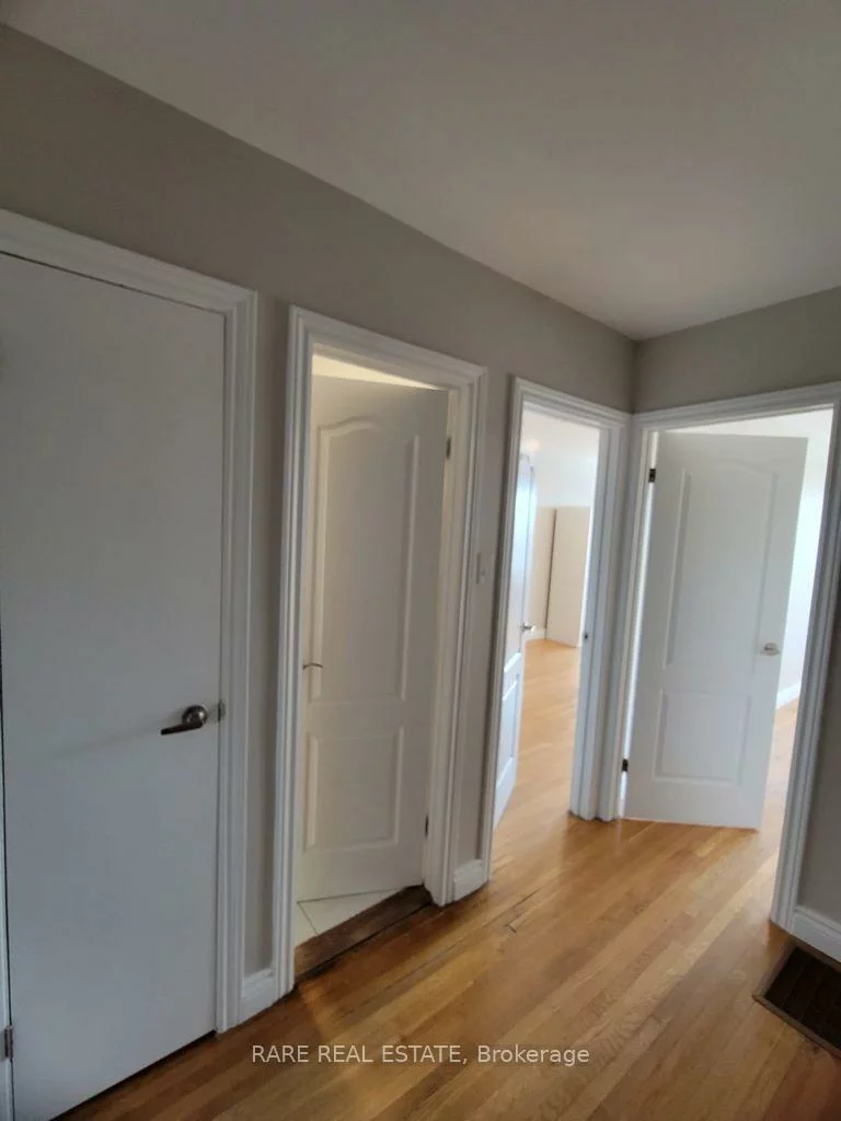 592, Marlee, Yorkdale-Glen Park, Toronto