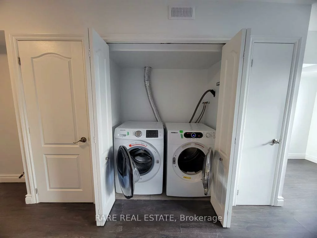 592, Marlee, Yorkdale-Glen Park, Toronto