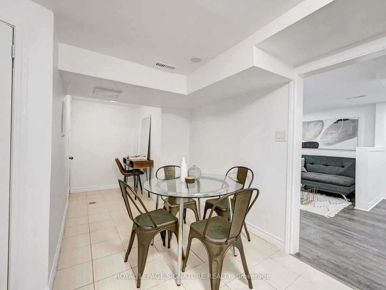 1, Worthington, High Park-Swansea, Toronto