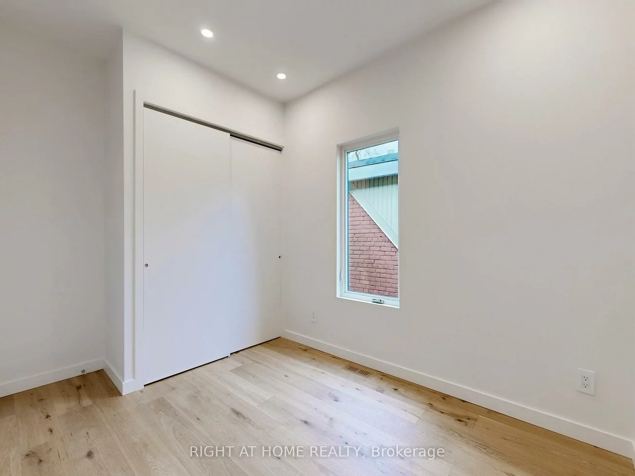 14, Salem, Dovercourt-Wallace Emerson-Junction, Toronto