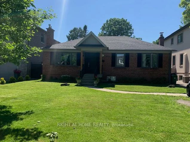 8, Burnelm, Islington-City Centre West, Toronto