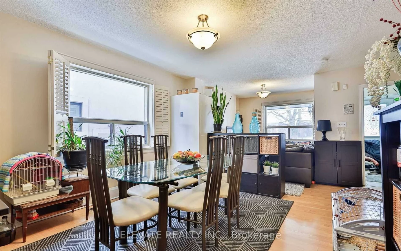 518, Whitmore, Briar Hill-Belgravia, Toronto