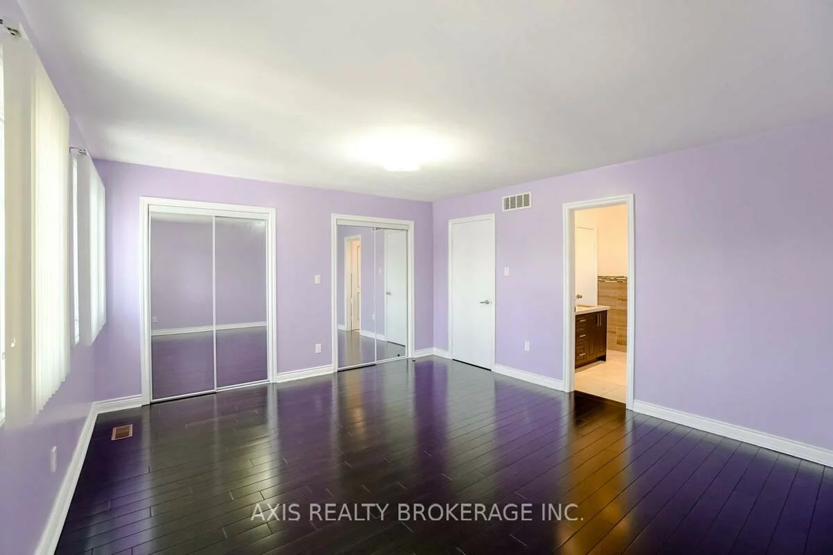 18, Maple Bush, Humberlea-Pelmo Park W4, Toronto