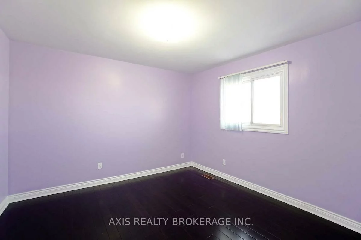 18, Maple Bush, Humberlea-Pelmo Park W4, Toronto