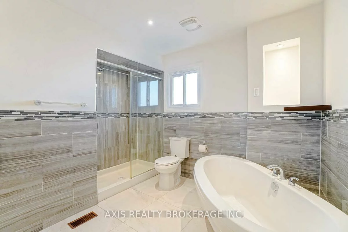 18, Maple Bush, Humberlea-Pelmo Park W4, Toronto