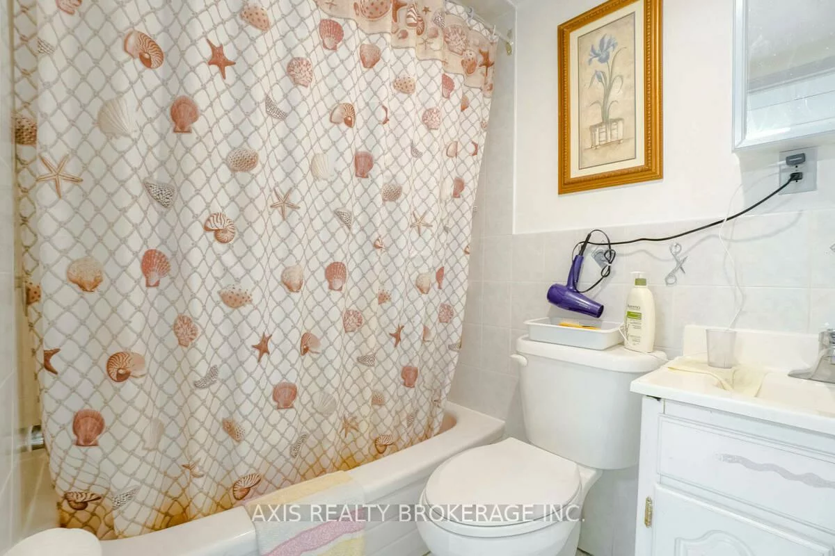 18, Maple Bush, Humberlea-Pelmo Park W4, Toronto