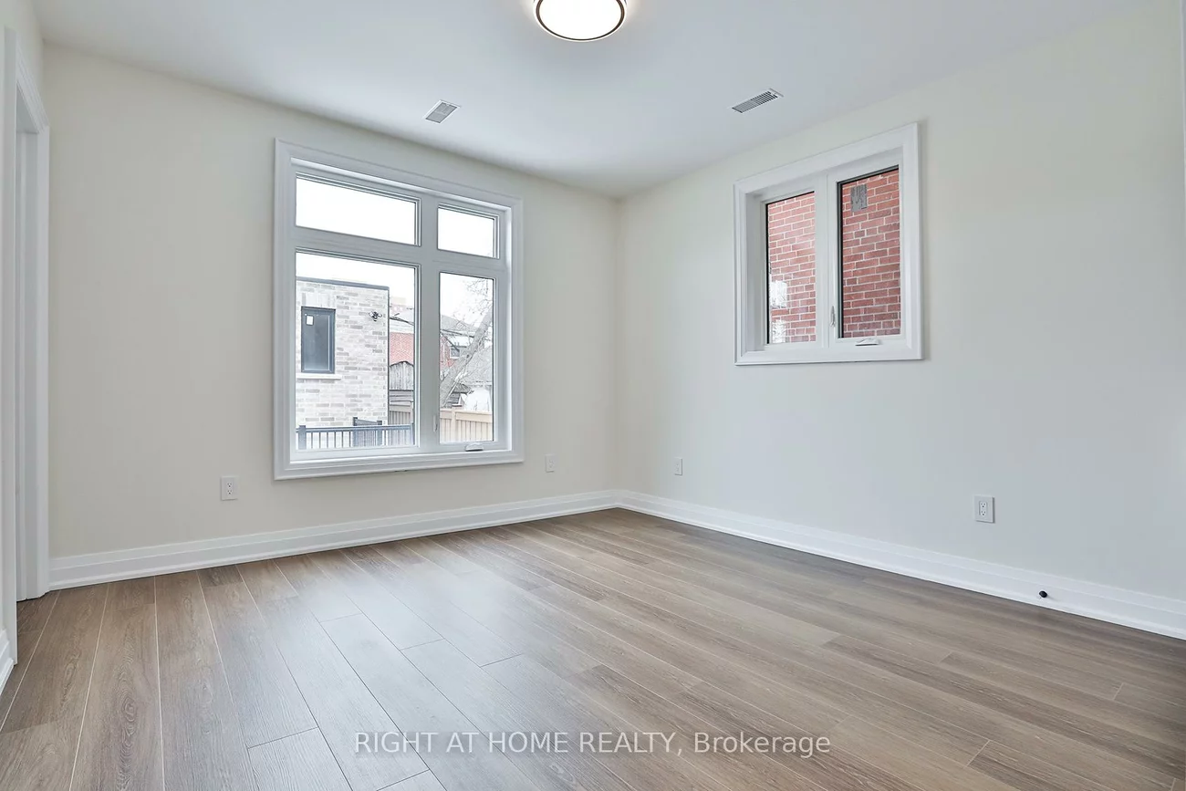 39, Fifteenth, New Toronto, Toronto