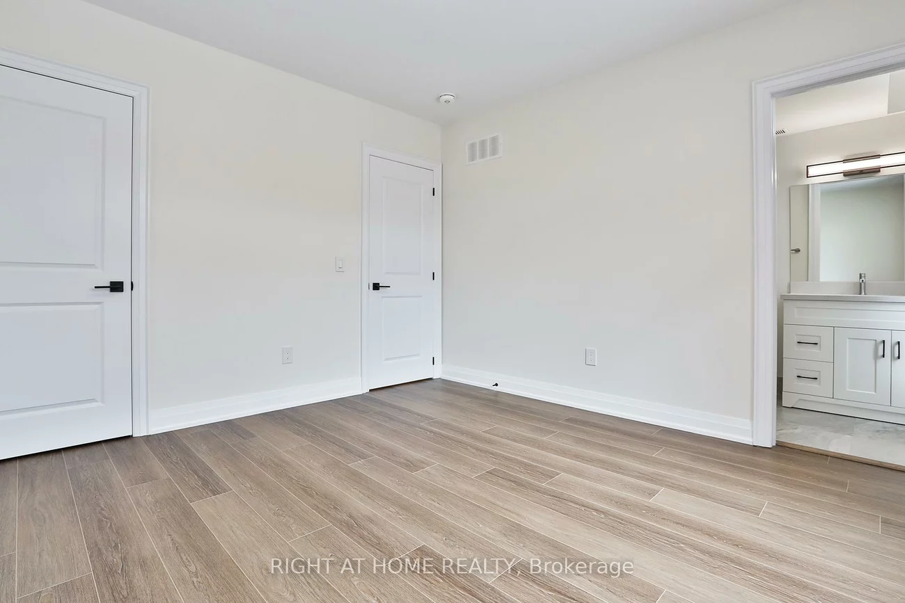 39, Fifteenth, New Toronto, Toronto