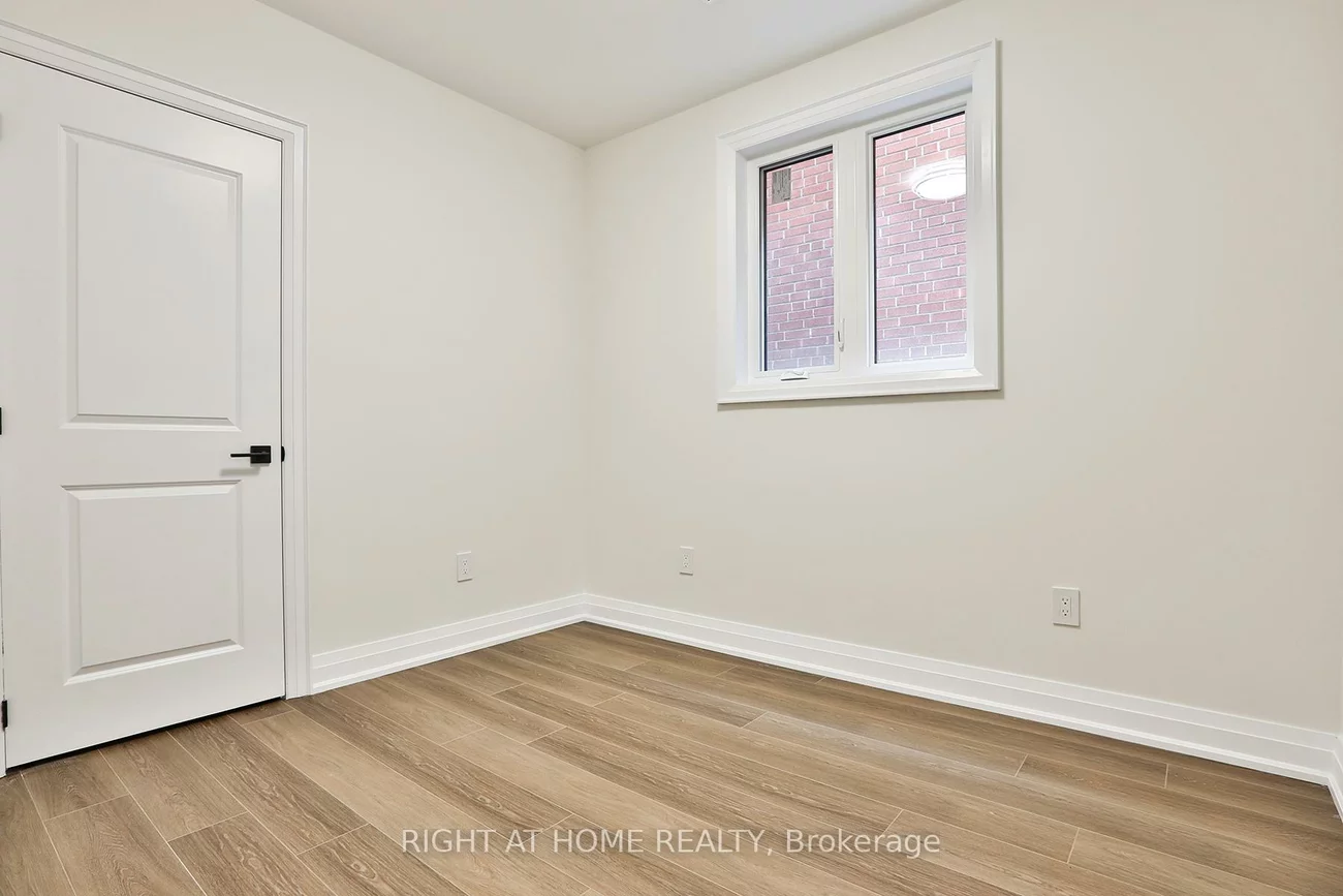 39, Fifteenth, New Toronto, Toronto