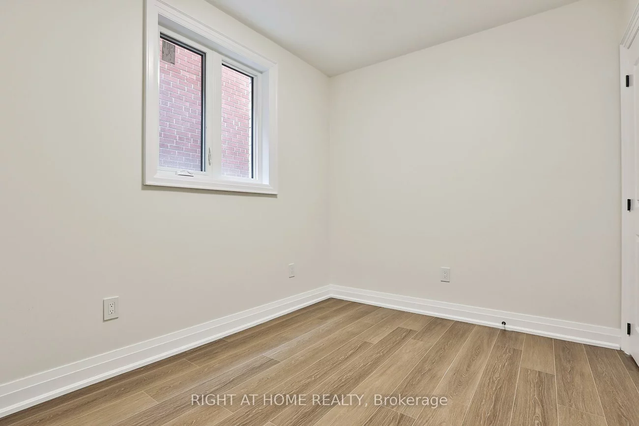 39, Fifteenth, New Toronto, Toronto