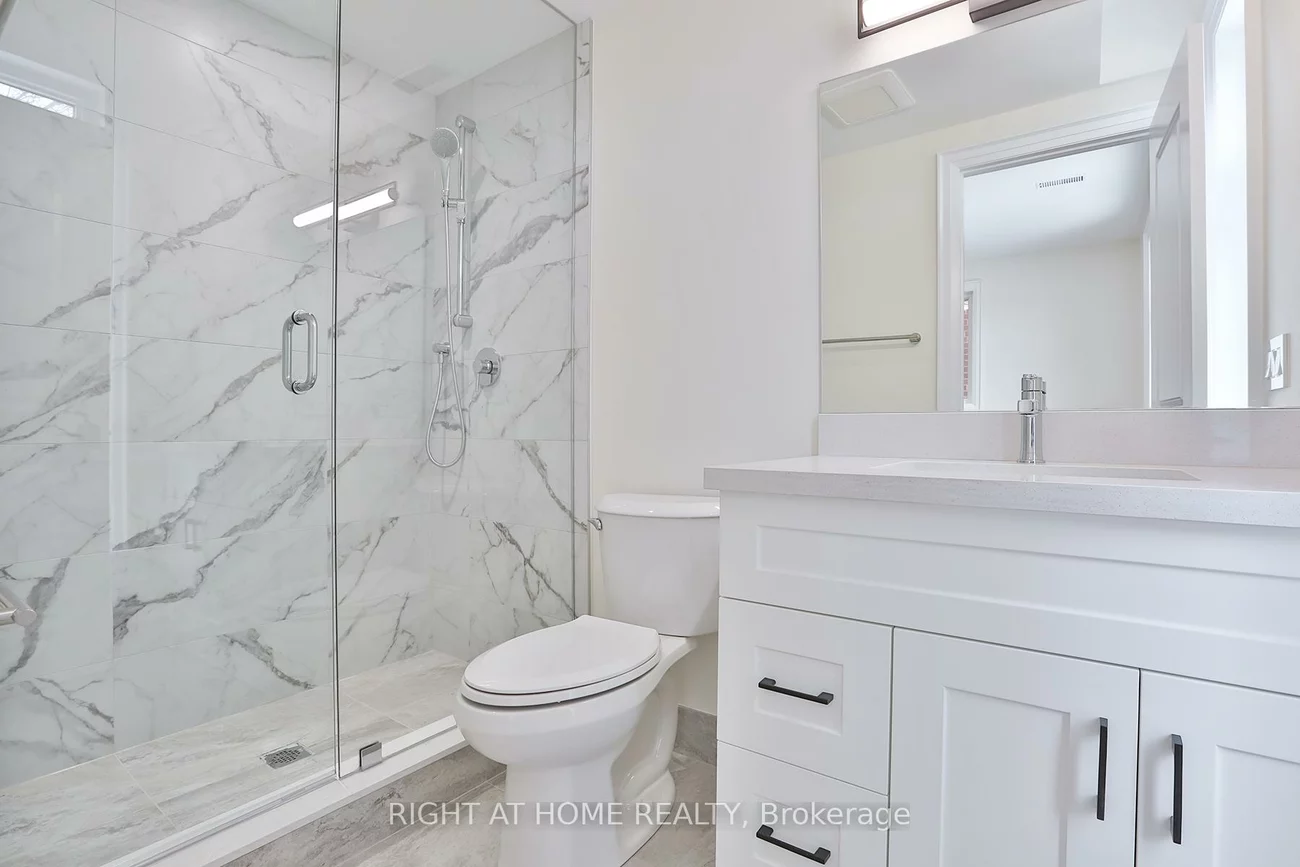 39, Fifteenth, New Toronto, Toronto