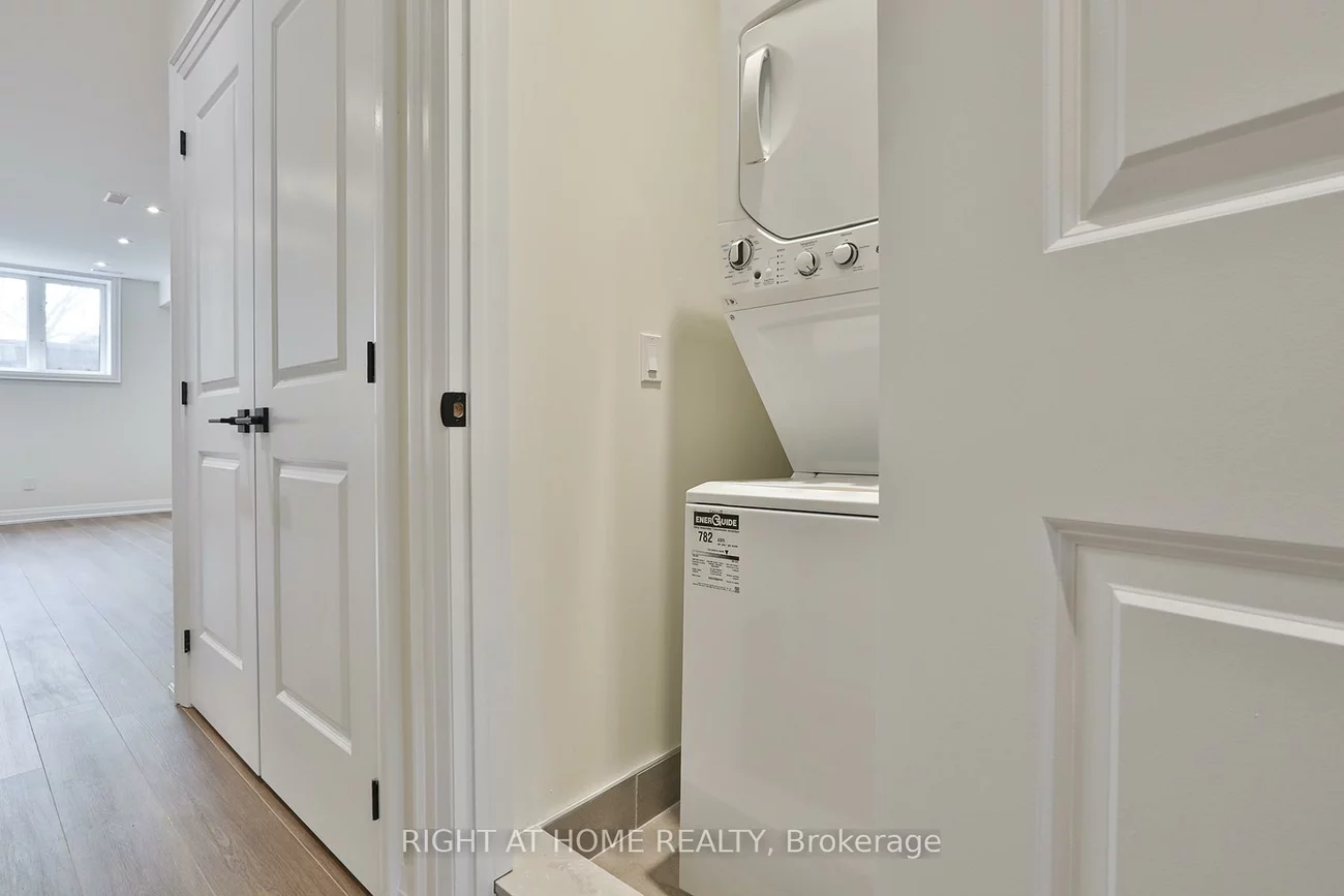 39, Fifteenth, New Toronto, Toronto