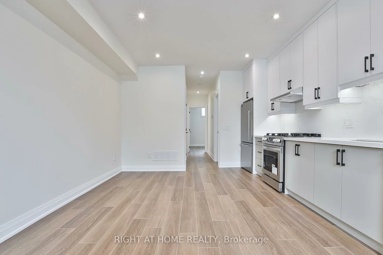 39, Fifteenth, New Toronto, Toronto