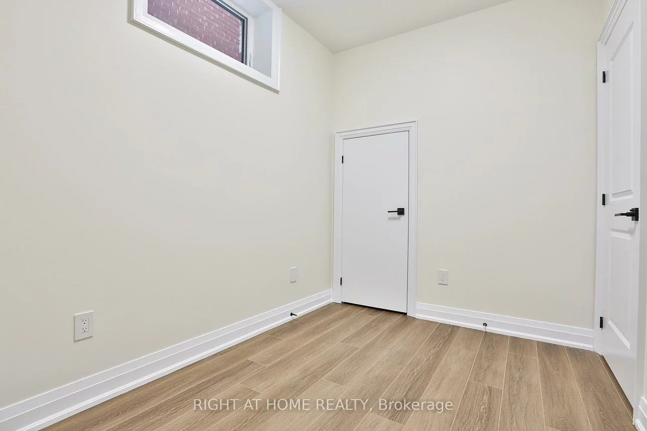 39, Fifteenth, New Toronto, Toronto