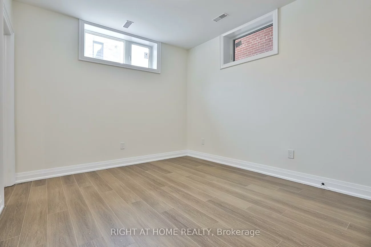 39, Fifteenth, New Toronto, Toronto