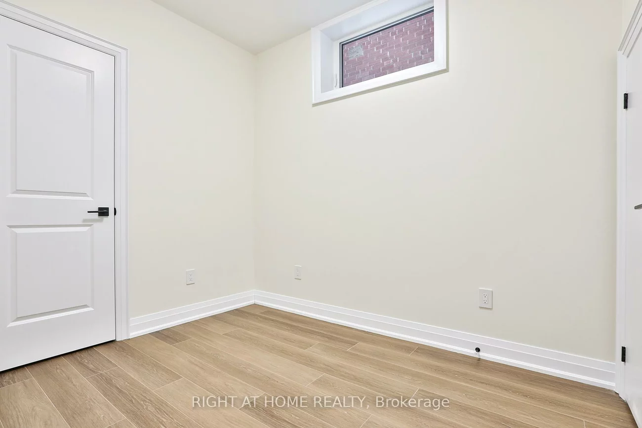 39, Fifteenth, New Toronto, Toronto